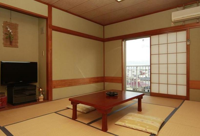 Рёкан Minshuku Fukabe