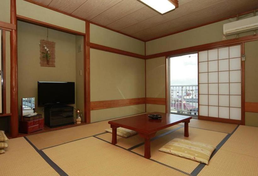 Рёкан Minshuku Fukabe