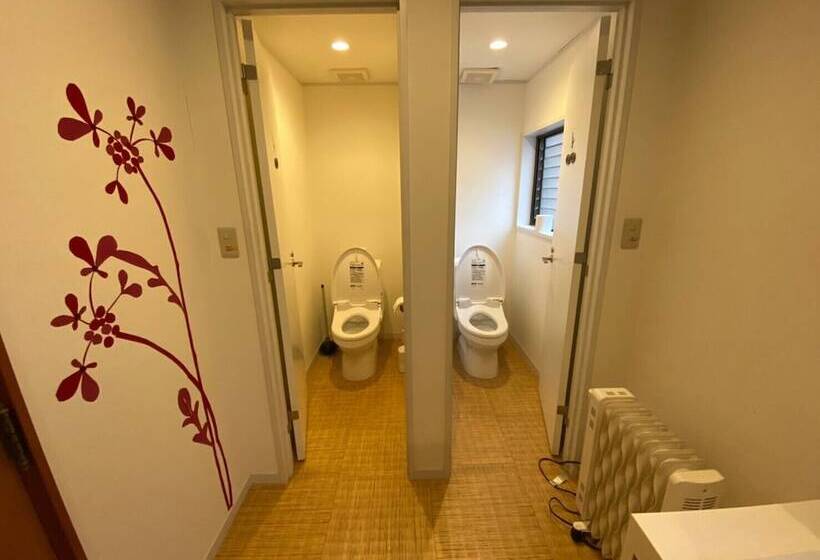 Tsuruya Guesthouse   Hostel