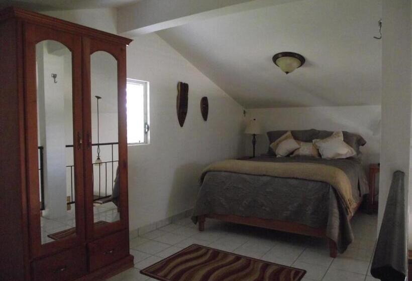 تختخواب و صبحانه Serenity Sands