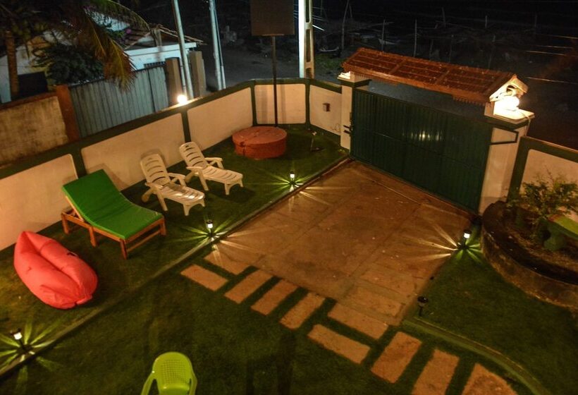 Explore Hostels Negombo