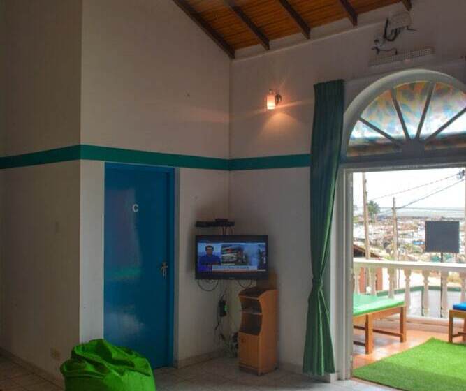 Explore Hostels Negombo