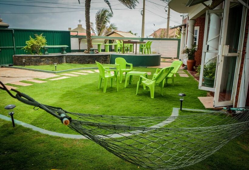 Explore Hostels Negombo