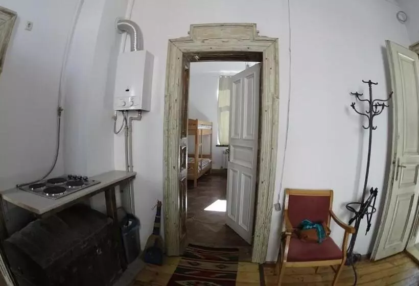 Hostel Mif