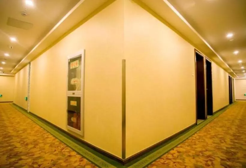ホテル Greentree Inn Shanghai Sheshan National Tourist Resort Express