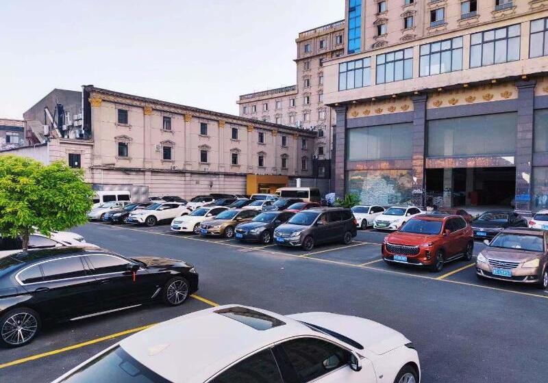 호텔 Hanting Shanghai Cao Road Financial Information Park