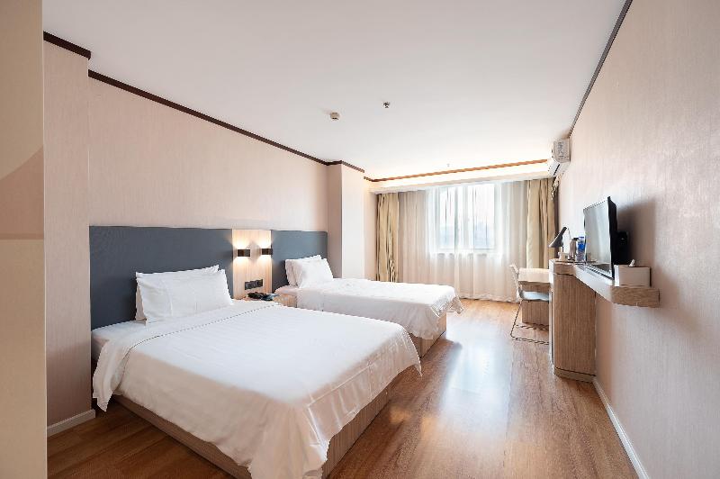 호텔 Hanting Shanghai Cao Road Financial Information Park