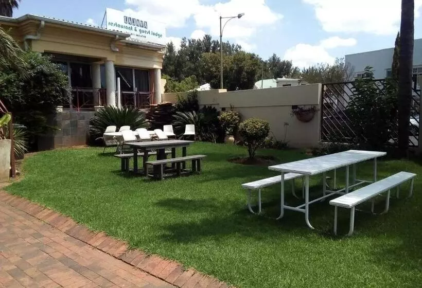 Hotelli Lajava Guest Lodge