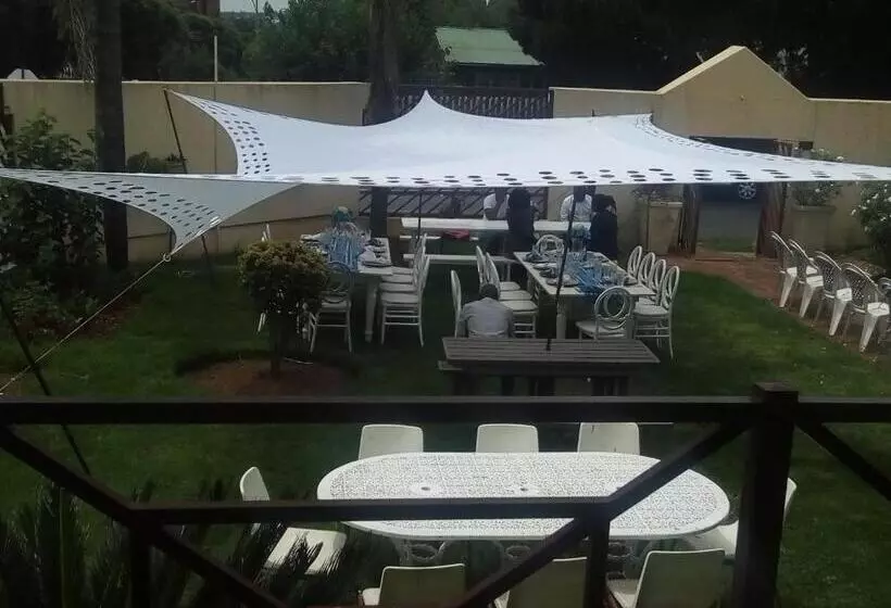 Hotelli Lajava Guest Lodge