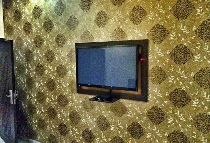 هتل The 09 Suites