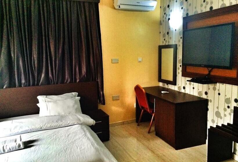 هتل The 09 Suites