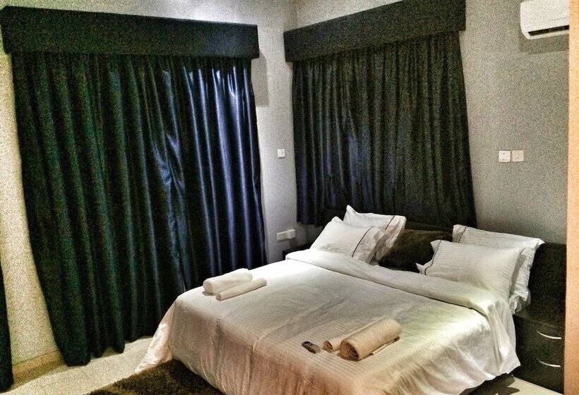 هتل The 09 Suites