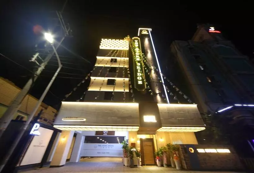 The Stone Bridge Hotel Sasang