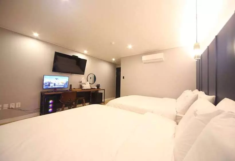The Stone Bridge Hotel Sasang