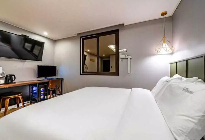 The Stone Bridge Hotel Sasang
