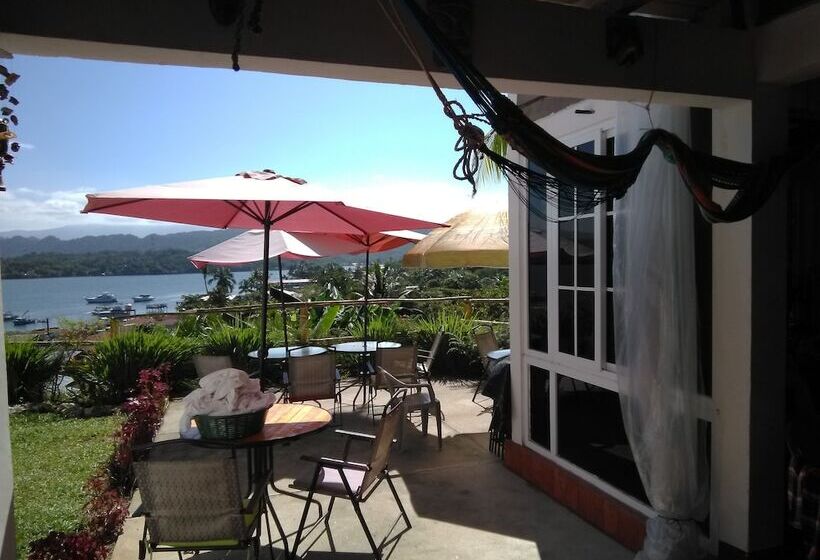 هتل Y Restaurante Casa Escondida