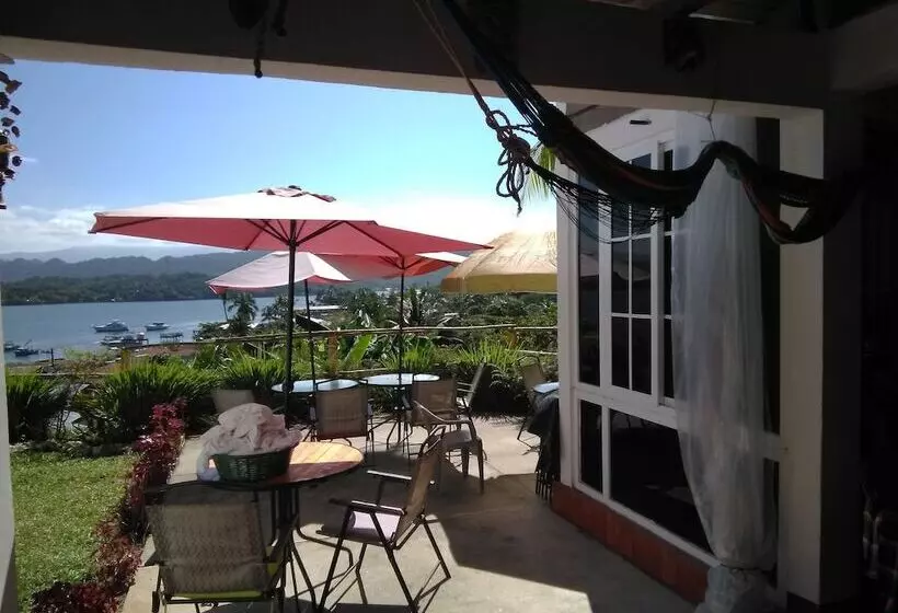 هتل Y Restaurante Casa Escondida