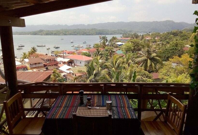 هتل Y Restaurante Casa Escondida