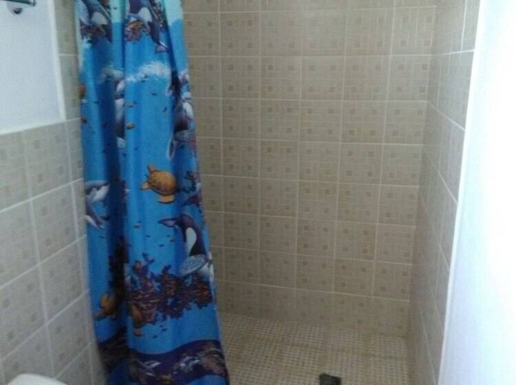 هتل Y Restaurante Casa Escondida