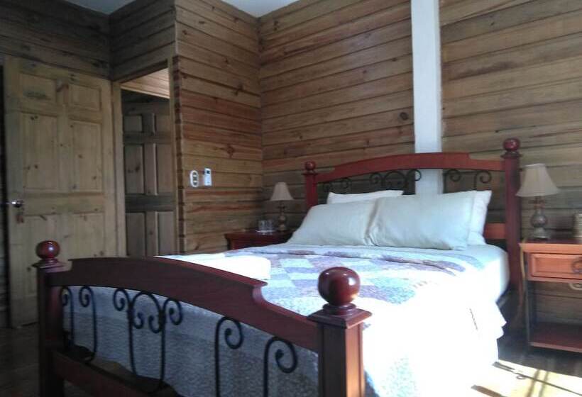 هتل Y Restaurante Casa Escondida