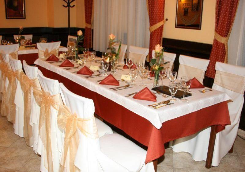 민박 Ambrózia étterem és Panzió