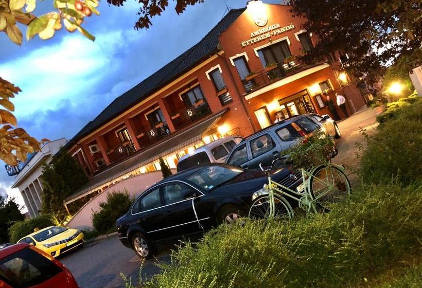 민박 Ambrózia étterem és Panzió