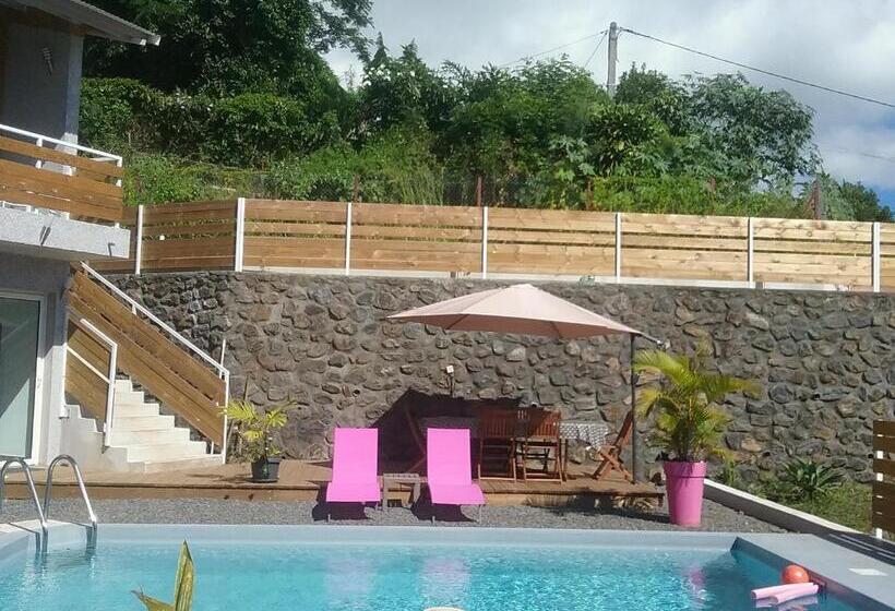 تختخواب و صبحانه Les Canneliers