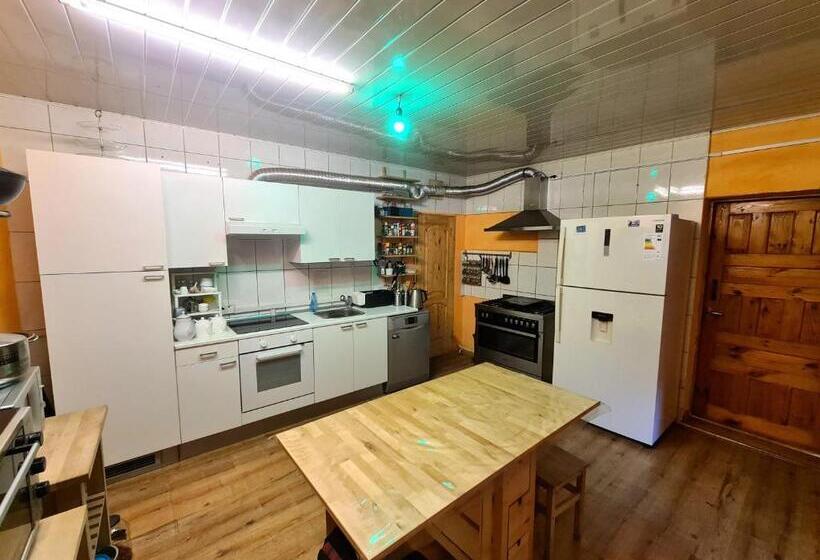 تختخواب و صبحانه Memo's Boutique Guesthouse