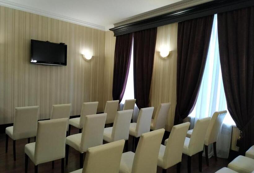 هتل Business Apartments