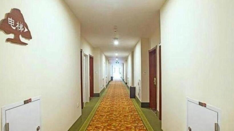 בית מלון כפרי Greentree Inn Huzhou Anji Yingbin Avenue Express