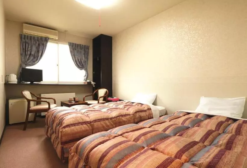 Hotelli Hakuba Tsugaike Sunrise Tanne