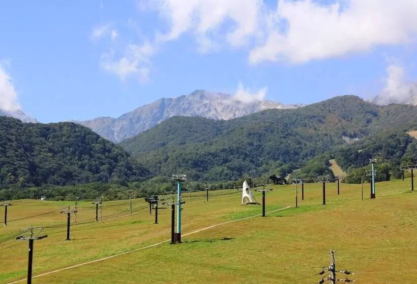 Hotelli Hakuba Tsugaike Sunrise Tanne