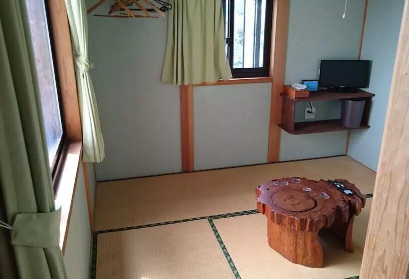旅館 Minshuku Umikawa