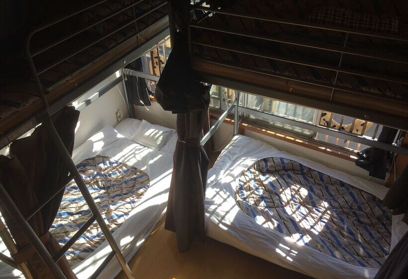 Star Inn Tokyo Hostel