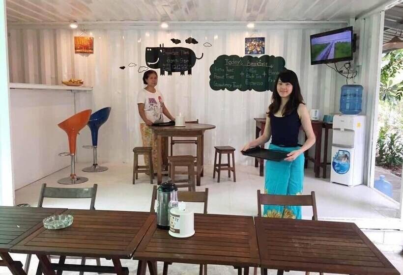 هاستل Roly Airport Residence