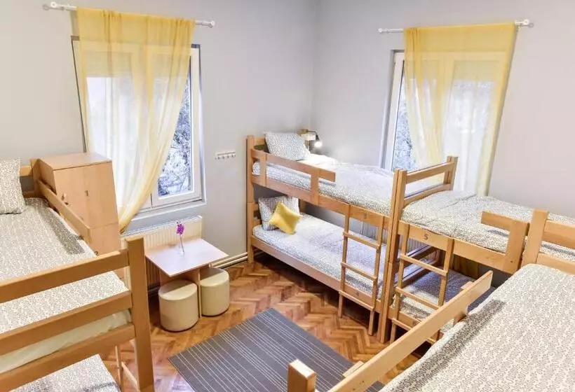 Get Inn Skopje Hostel