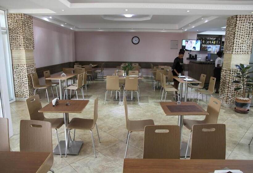 هتل Namayiba Park