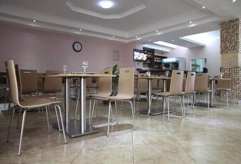 هتل Namayiba Park