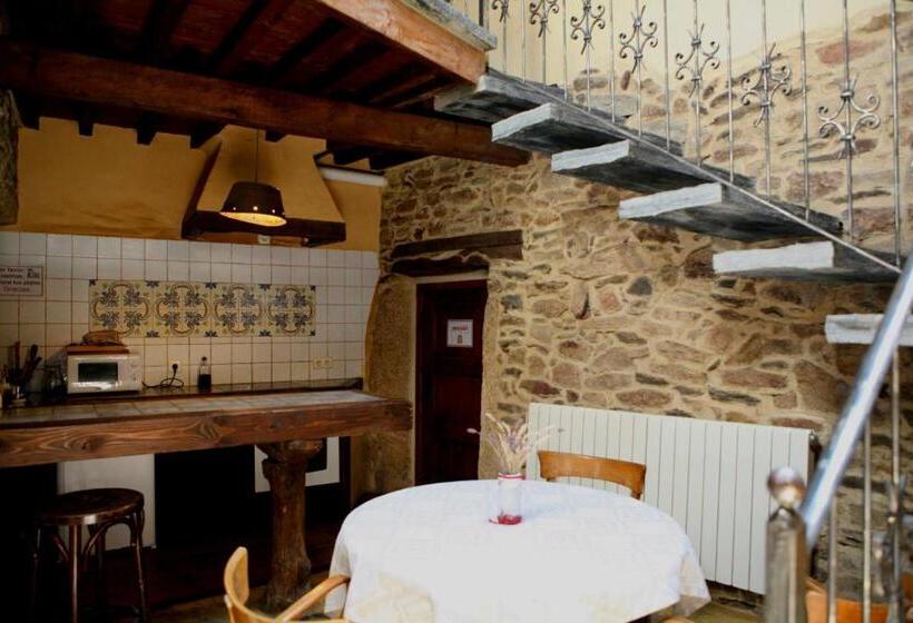 교외 호텔 Rural Bermellar