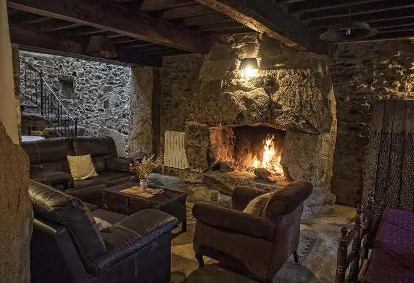 Maaseutuhotelli Rural Bermellar