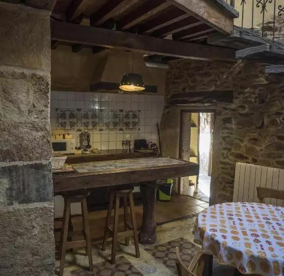 Maaseutuhotelli Rural Bermellar