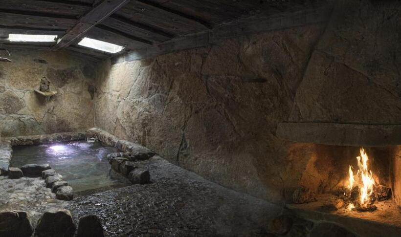 교외 호텔 Rural Bermellar