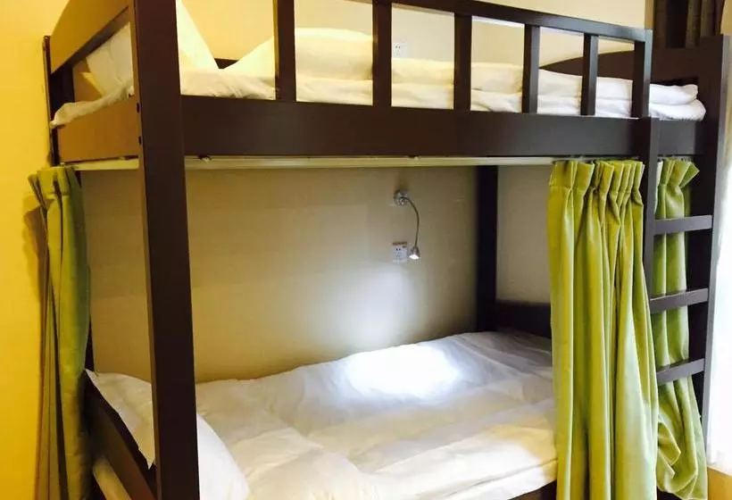 Leshan Haiyun International Youth Hostel