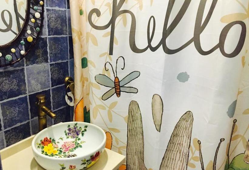 Leshan Haiyun International Youth Hostel