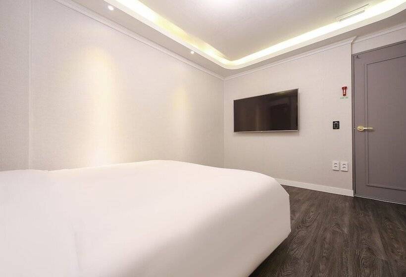 فندق على الطريق Andong Munhwa