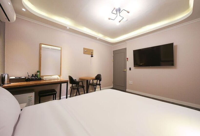 فندق على الطريق Andong Munhwa