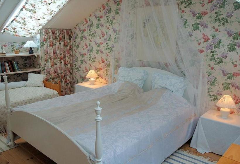 צימר Rosehouse Hillerød Bed And Kitchen