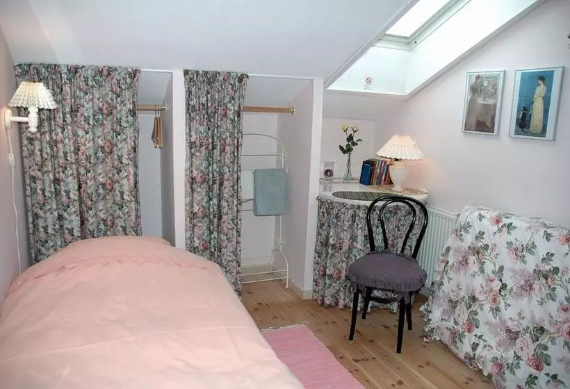 Aamiaismajoitus (B&B) Rosehouse Hillerød Bed And Kitchen