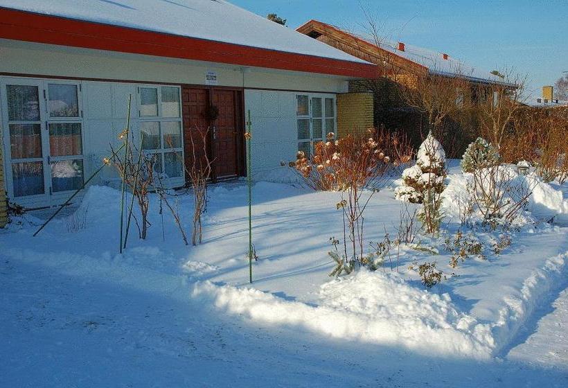 צימר Rosehouse Hillerød Bed And Kitchen