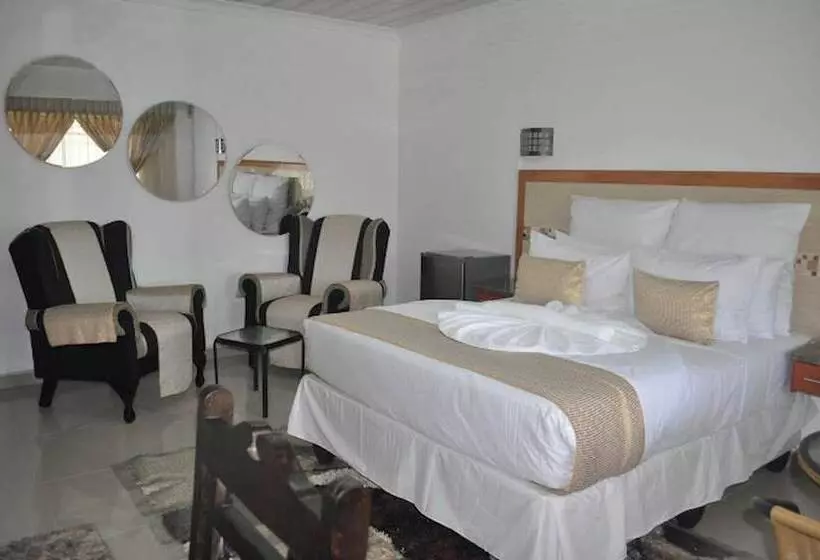 تختخواب و صبحانه Crown Guest Lodge